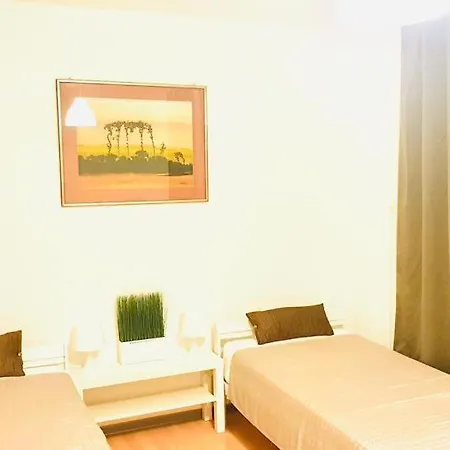 Hannovermesseapartment 2 Bedroom And A Balcony * Hannover